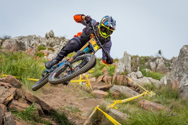 Explorez les meilleurs équipements pour vos escapades en plein air